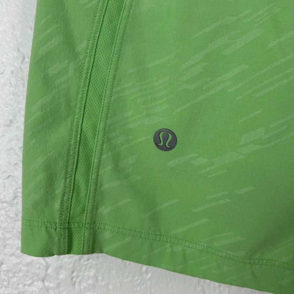 Lululemon • Men’s Pace Breaker 5” Linerless Reflective Athletic Shorts Small - Picture 4 of 11